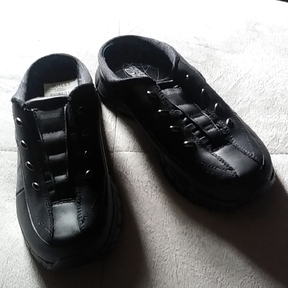 Skechers Sport Black Wo-Men's Shoes Girls Slipon Sneakers 7.5 Zapatos de Tenis